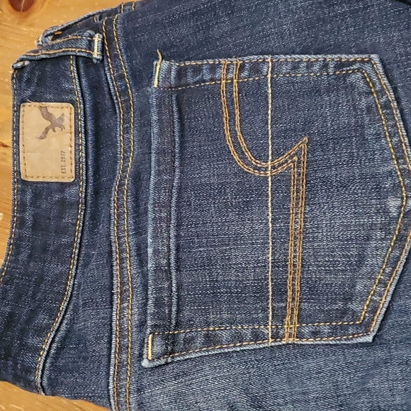 AMERICAN EAGLE OUTFITTERS Favorite Boyfriend Jeans Size 10 - Picture 2 of 5